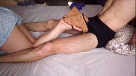 Мои Любимые Туфли дрочат мужу член