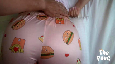 Мачеха пришла что бы убраться ко мне в комнату