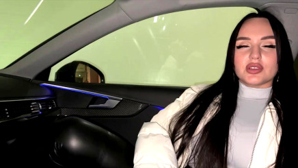 Хохлушка отсосала в машине