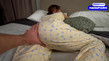 Хули со сводной взять, только пизду